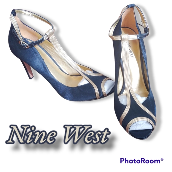 AVAILABLE ONLY IN THE BUNDLE/ Amazing Nine West 9 1/2 Heels, black and gold - Picture 2 of 15
